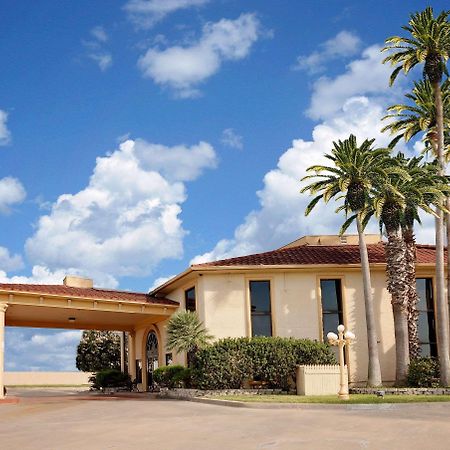 Super 8 By Wyndham Corpus Christi Northwest Motel Exterior foto